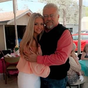 Meet your Posher, Leanna